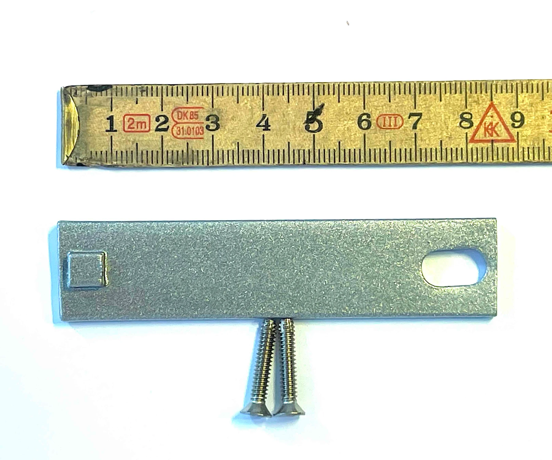 8,5cm lång magnet till nivågivare.