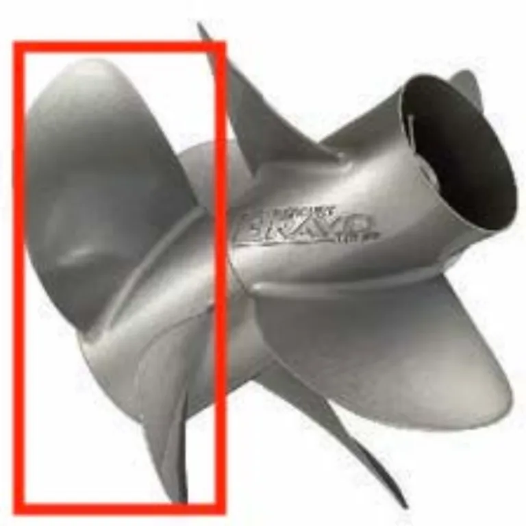 Bravo 3 propeller