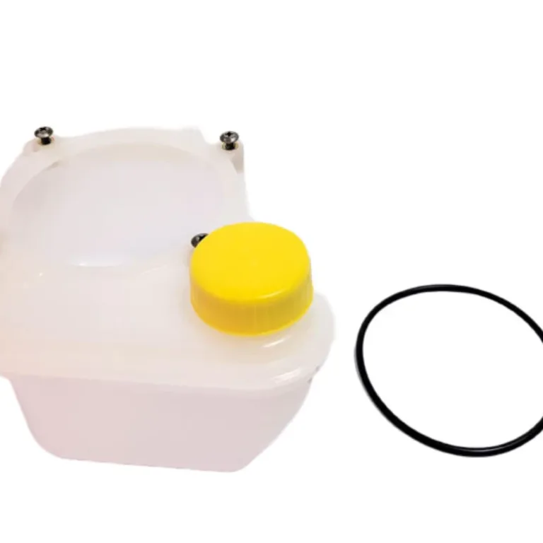 Oljebehållare fyra skruvar