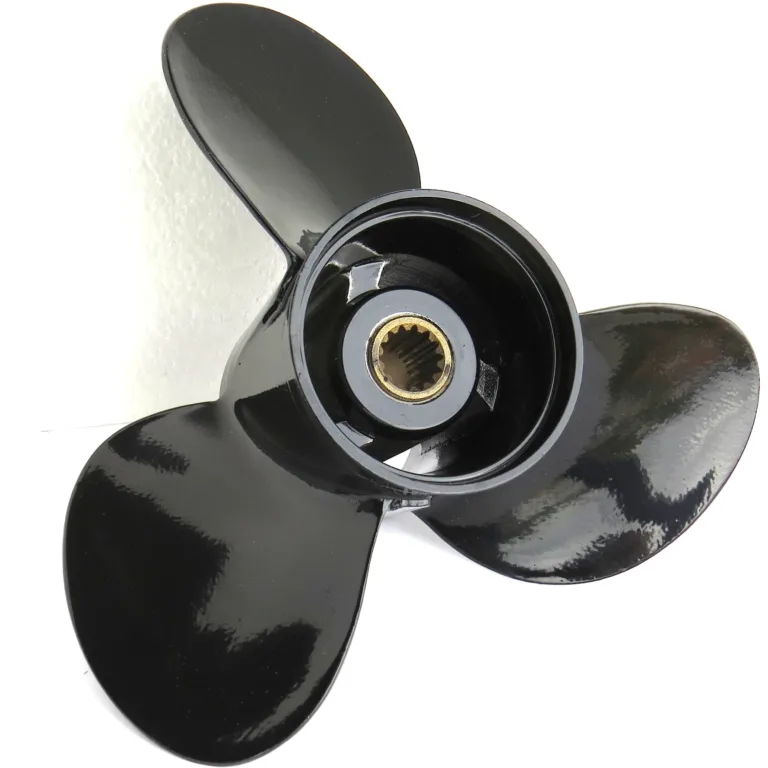 Propeller för Evinrude/Johnson 20-35 hk, stigning 15 tum