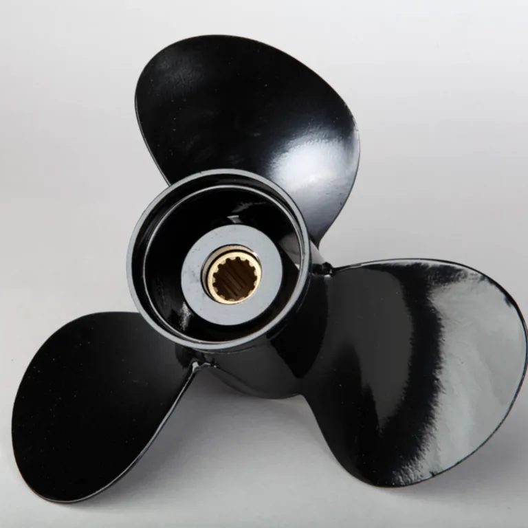 Propeller för Tohatsu, stigning 11 tum
